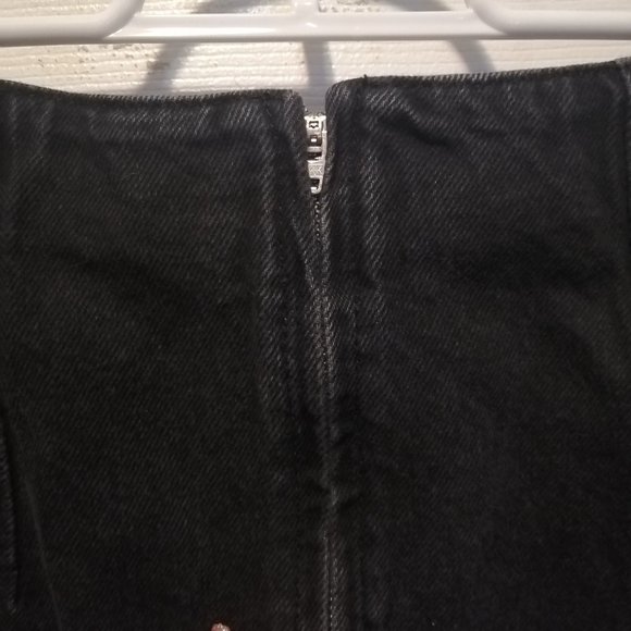 Black denim mini skirt - Picture 2 of 3